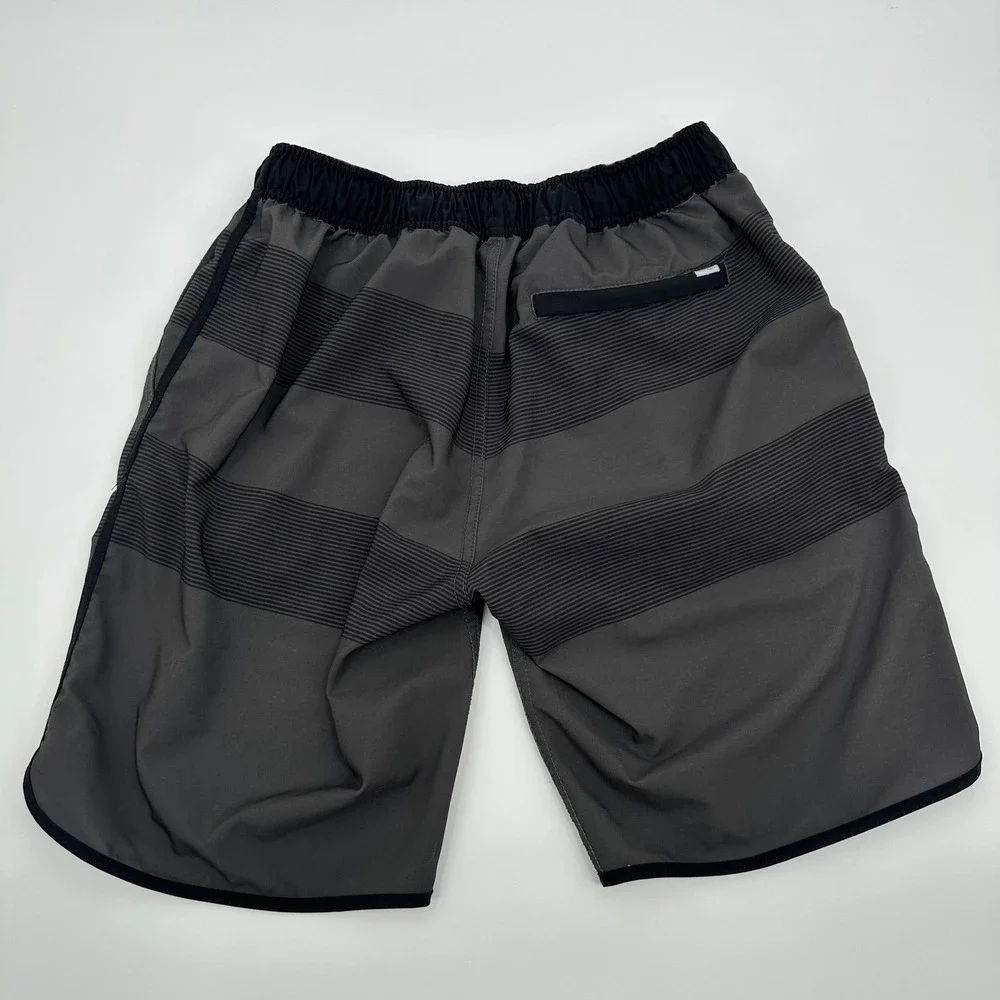 Vuori Banks Men Shorts Charcoal Black Stripe Athletic‎ Size Small